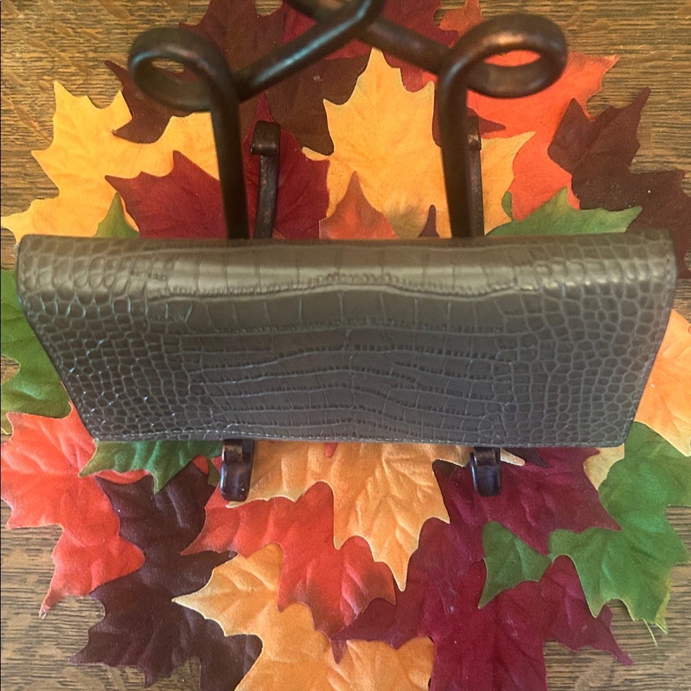 Henri Bendel Croc Embossed Leather Clutch/Wallet/Wristlet - Picture 7 of 13